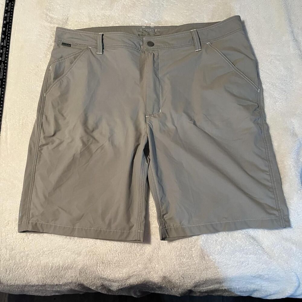 Ariat Men's Grey Shorts